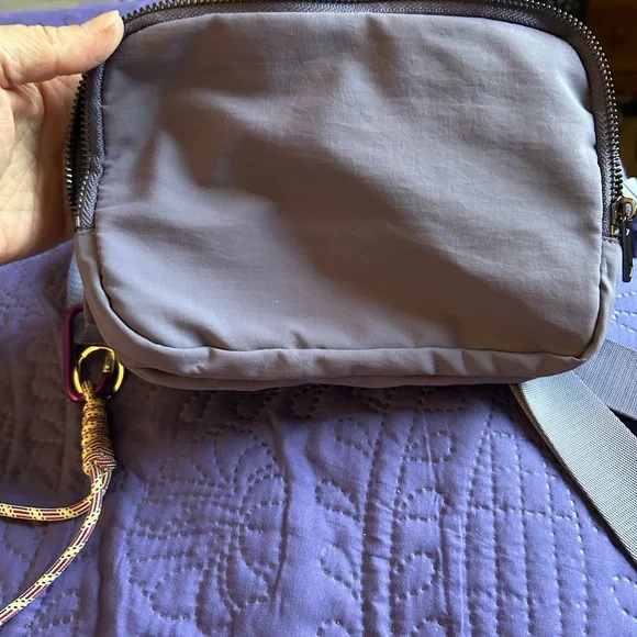 Iris and rainbow Crossbody Bag - Picture 4 of 5